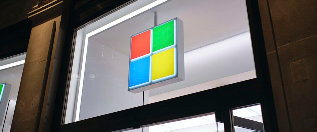 Microsoft invierte 640 millones en una IA